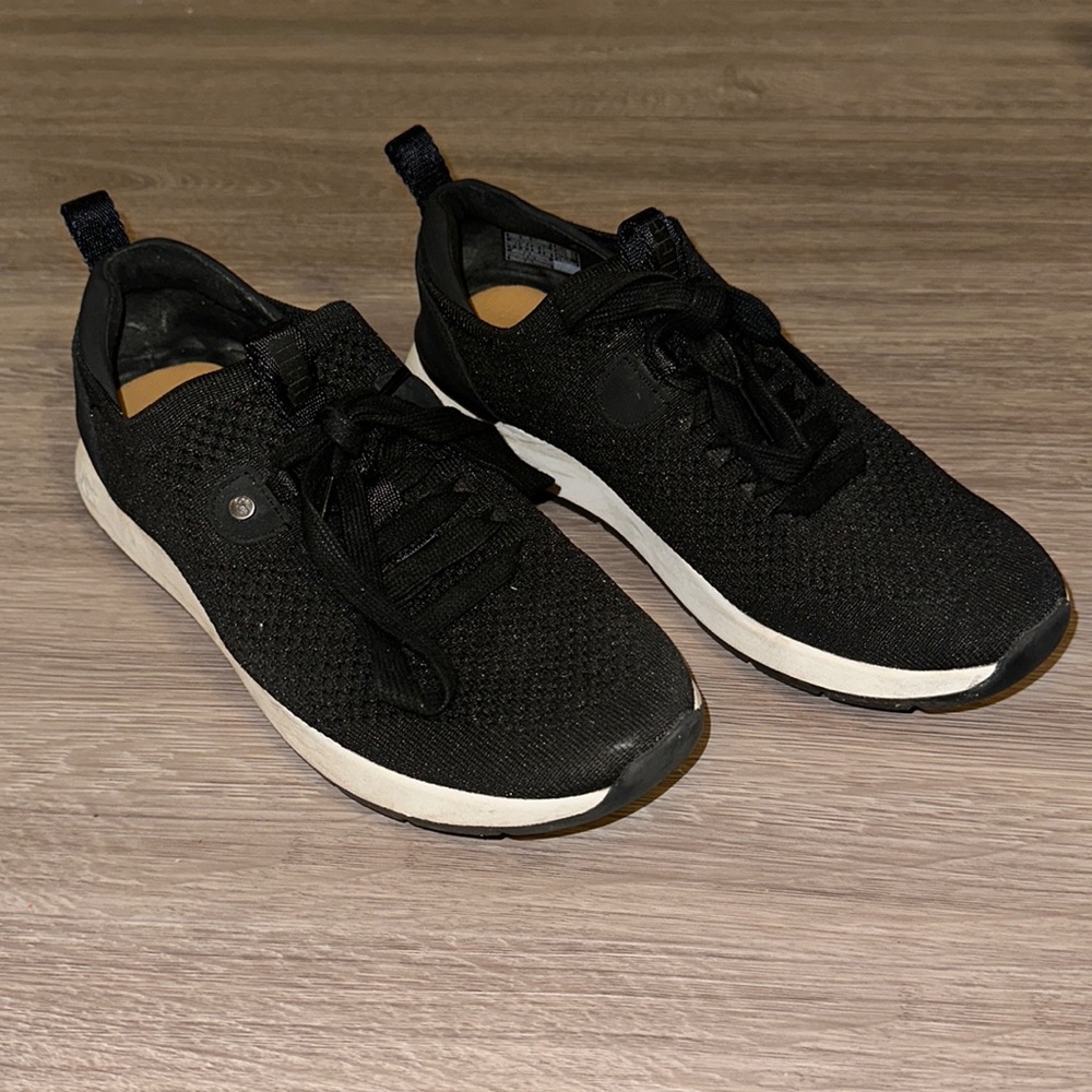 UGG Mesh Tennis Shoes, Women’s, Size 7